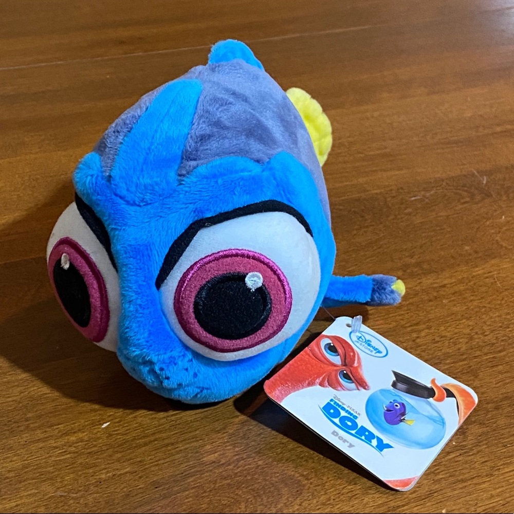 Baby Dory Plushie 😍🐟 Disney Pixar’s Finding Dory